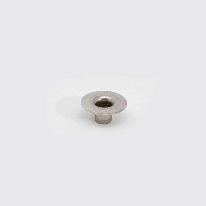 Color: Nickel